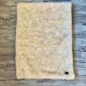 UGG® Hailey Throw in Cream/Gold